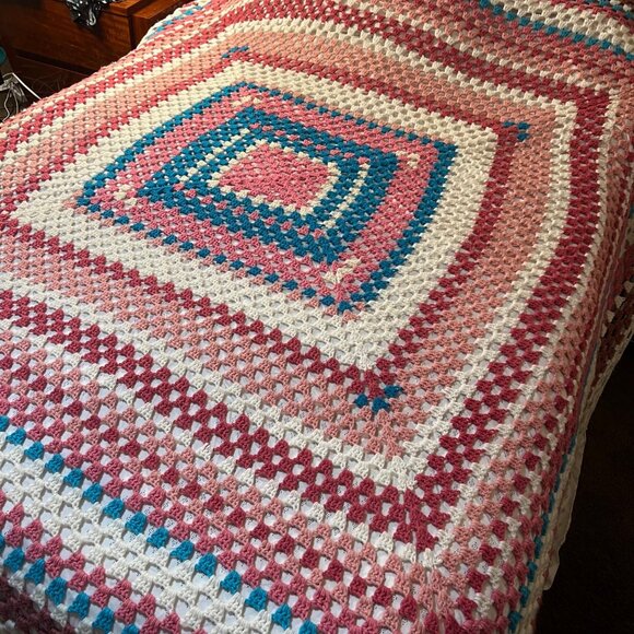 VTG Handmade Crochet Granny Square Afghan Blanket Pink Blue White Cozy Home - Picture 1 of 16